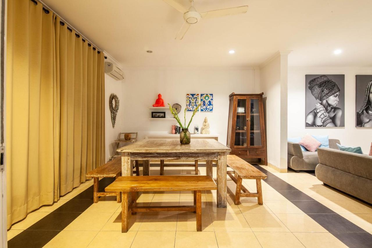 3-br Private Pool Kayu Aya Walk To Seminyak (Bali)